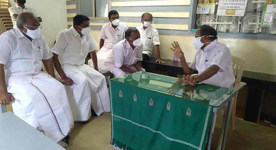 Minister Thangamani in his hometown after Corona ...