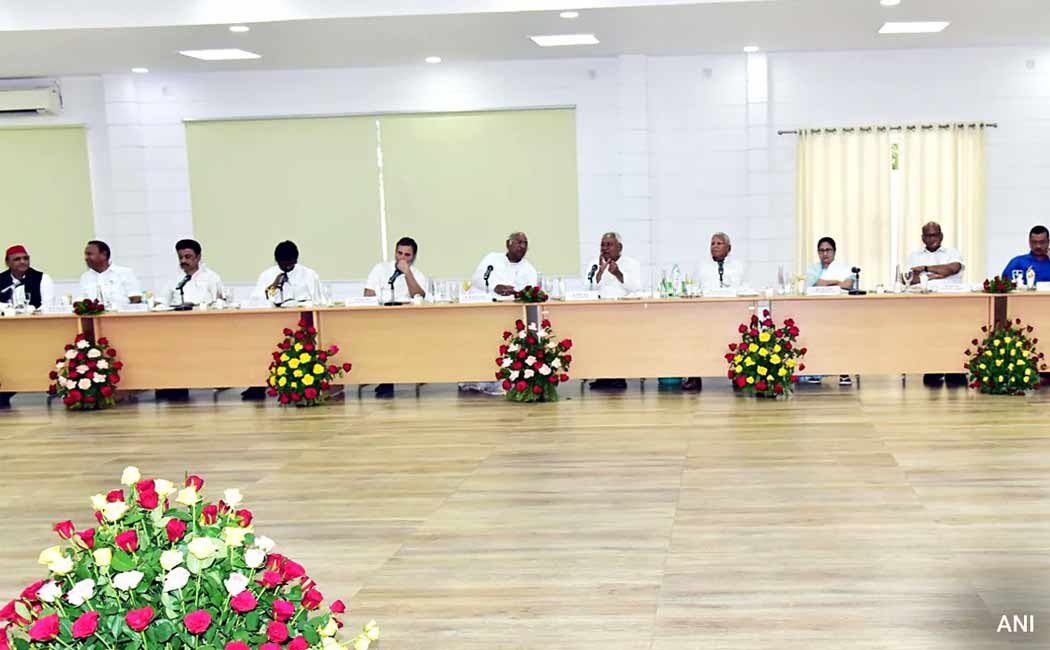 Leaders of Opposition meeting; Sonia Gandhi participation