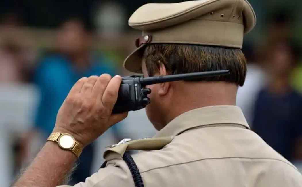 the police who went to rescue and returned without rescuing