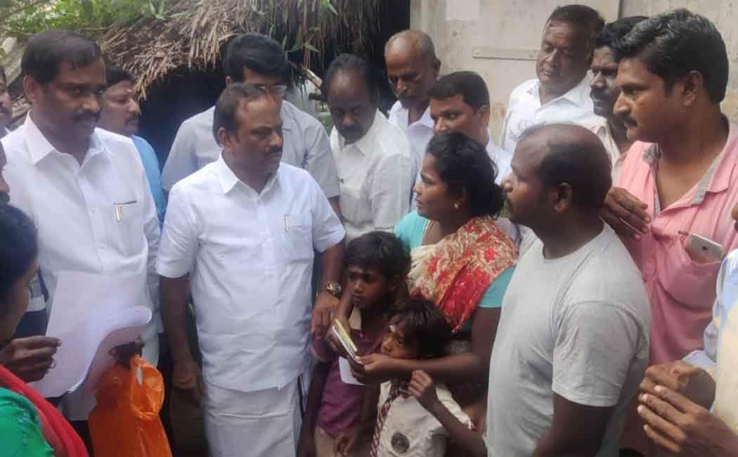 Minister and officials who provided welfare assistance to the Sri Lankan Tamils camp