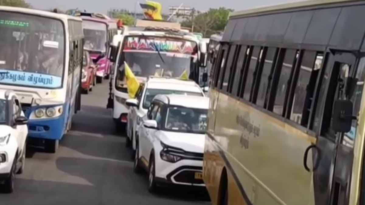 PMK convention; Traffic jam in Acharapakkam
