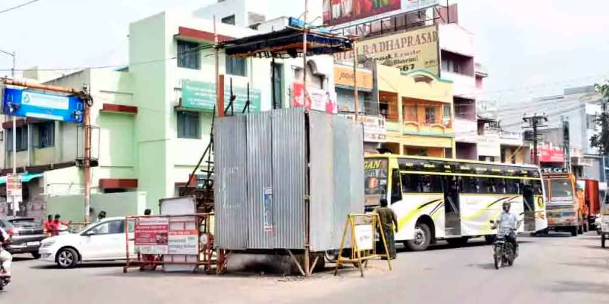 Selling Ganja near Erode Manikundu; 3 teenagers arrested