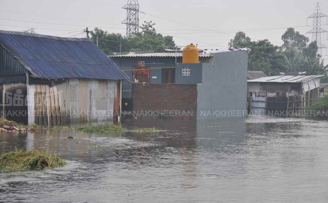 Rain water seeps into houses due to continuous heavy rain
