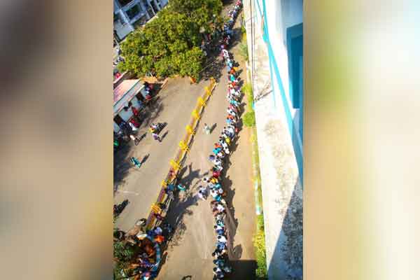 Six thousand people attended interview for eleven vacancy