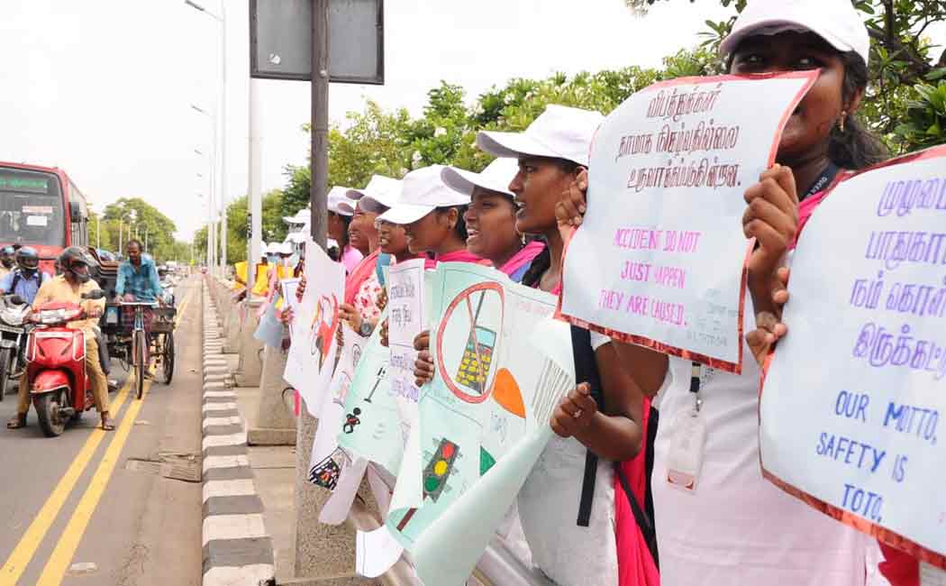 queens maris college students rally for traffic awareness