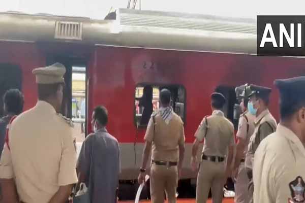 Andhra Pradesh Visakhapatnam Fire incident in express train