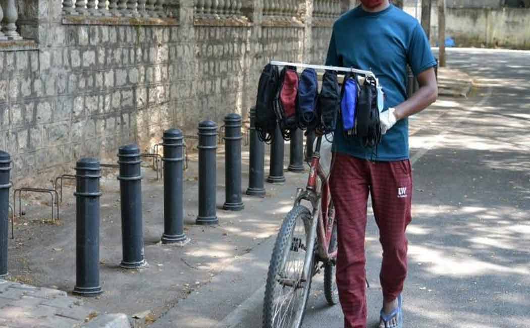 people can petrol only when they wore mask