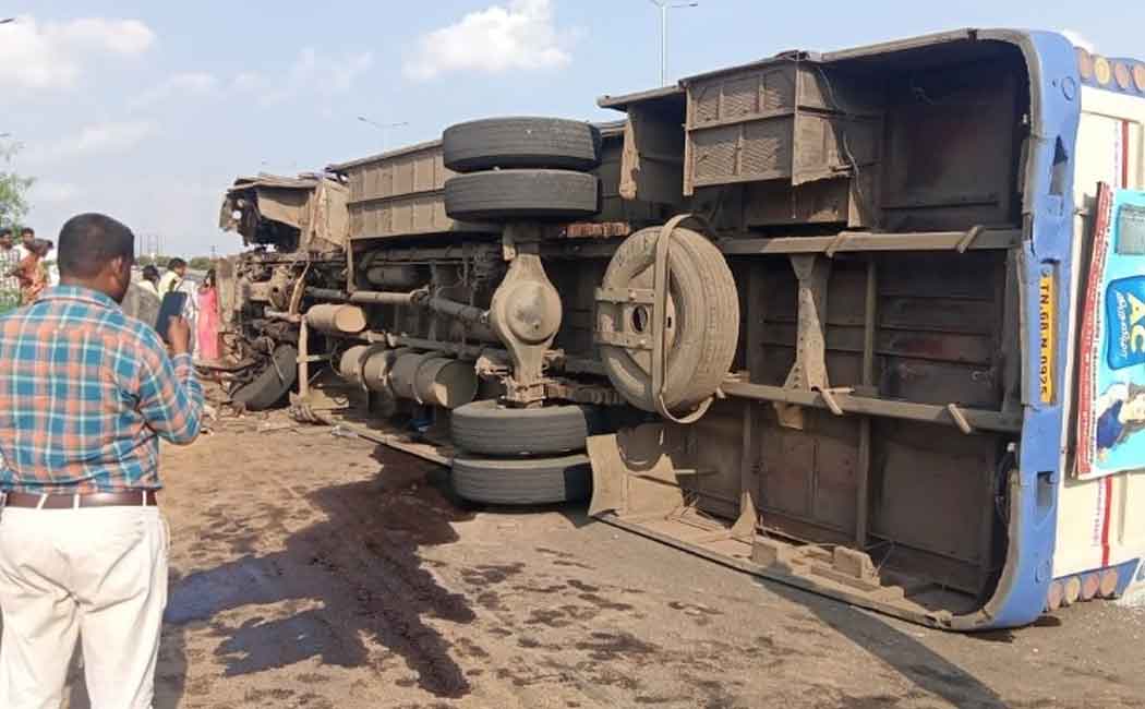 Trichy - Tanjore government bus accident! 13 injured!