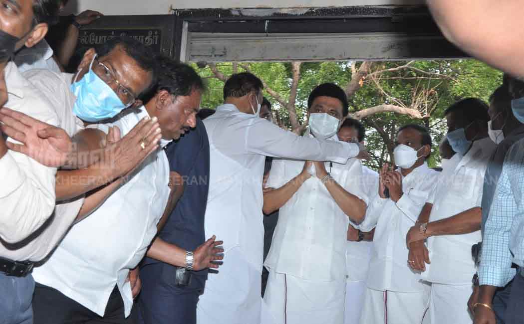 The body of the late Shanmuganathan was cremated