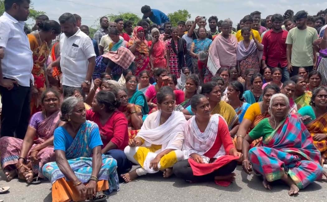 Political parties struggle against the incident of the youth