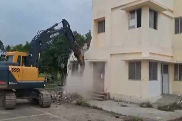 Collector order Demolition of encroached customs office