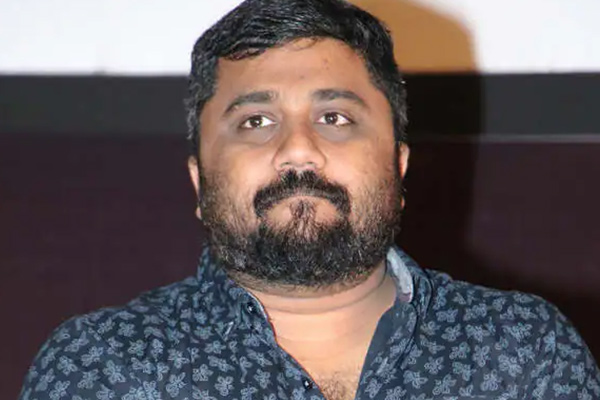 Complaint against producer Gnanavel Raja for jewells stolen issue