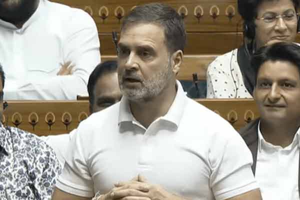 Rahul taunted Ambani, Adani in Lok Sabha