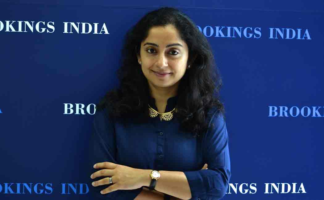 prime ministers advisor about indian economy