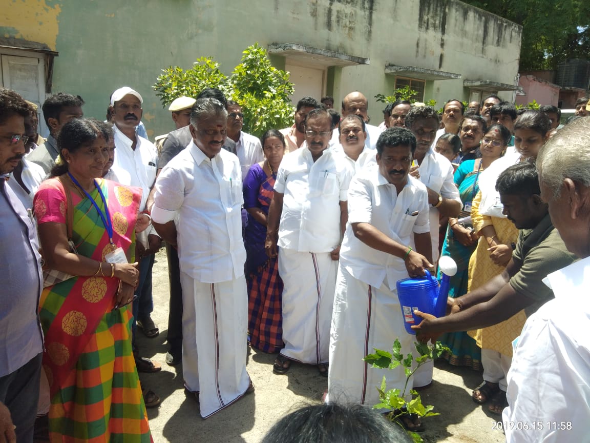 deputy chief minister ops hospitable to DMK MLAs
