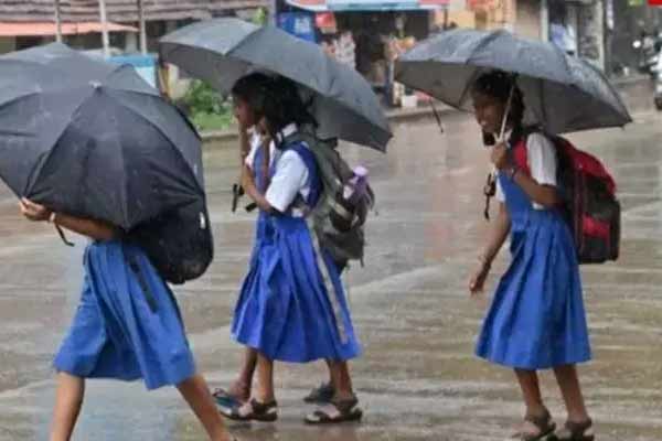 Holidays for schools at karaikkal
