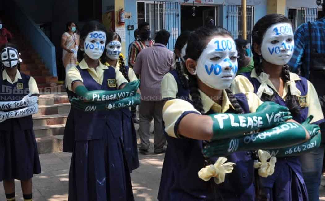 kolathur school students made election awarenes