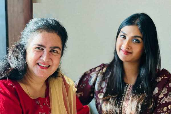 uruvashi daughter teja lakshmi introduce as actress