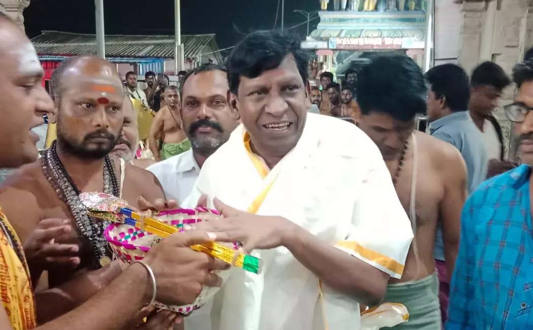 Vadivelu Interview at thiruchendur