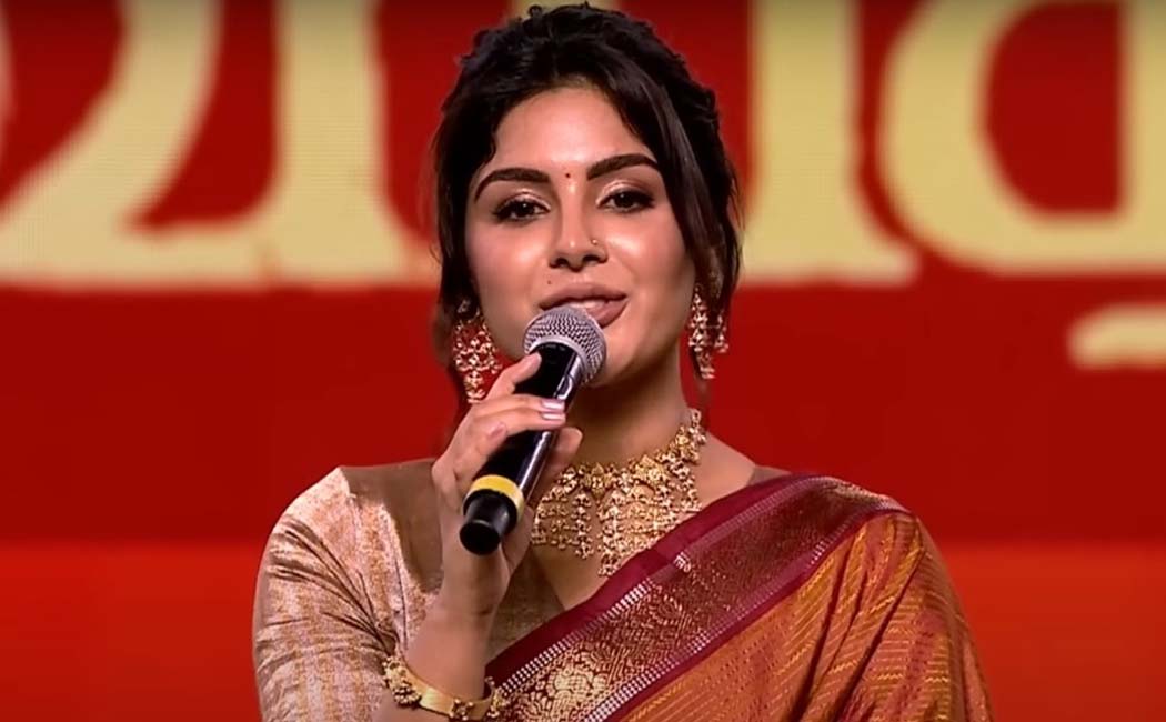 Samyukta about getting a chance to film Vaathi