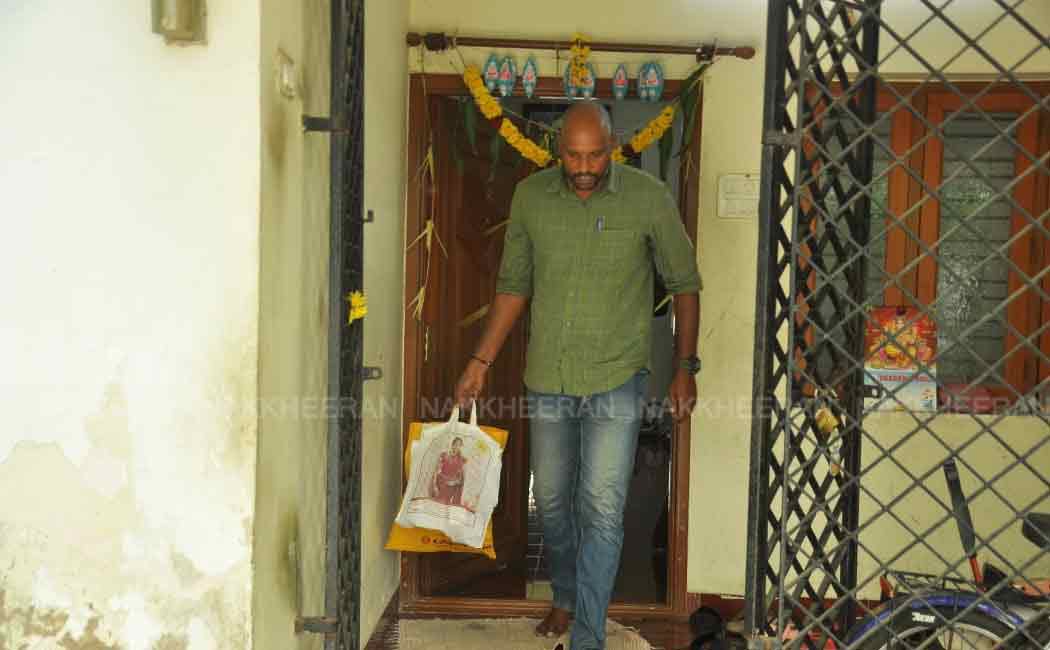 Income Tax Check at Home of Minister Senthil Balaji's Assistant (Pictures)