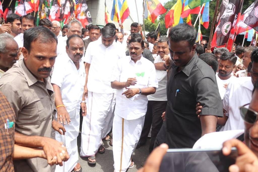 VELLORE LOK SABHA ELECTION ADMK ALLIANCE AC SHANMUGAM NOMINATION FILLED
