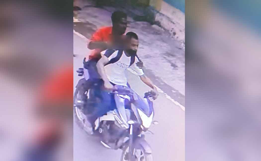 Amputation of Fingers of Fair-Price Shopkeeper; The photo of the criminals was released and there was a stir