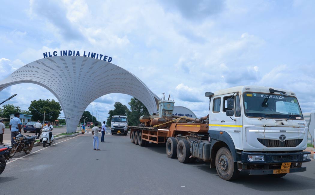 NLC send water suction pump to remove flood water in Chennai