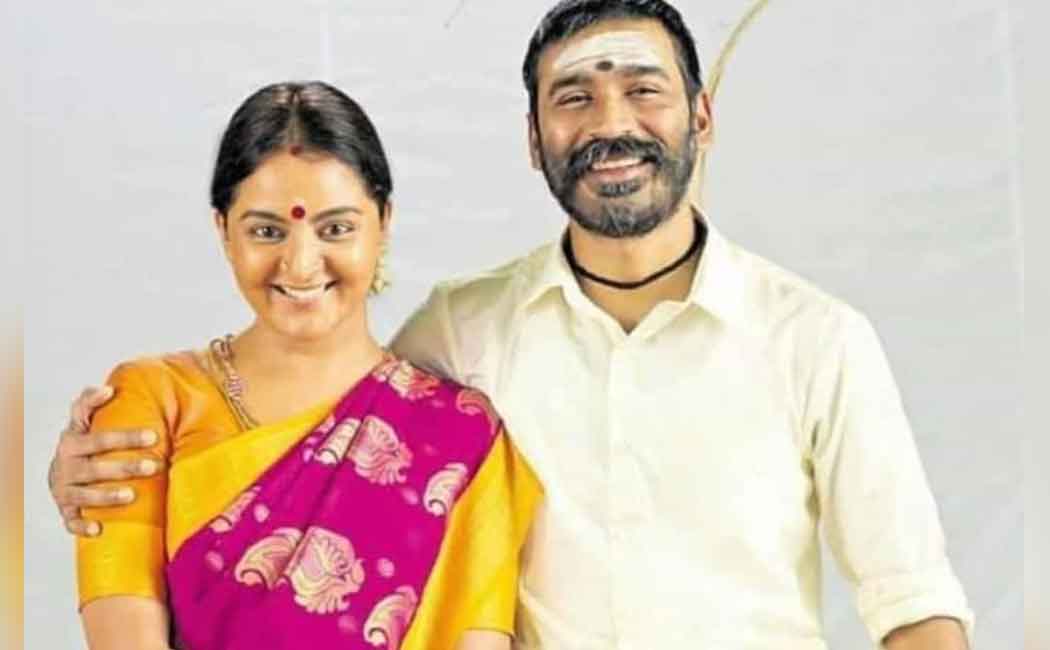 dhanush with manju