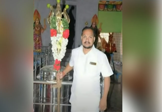 Government school teacher arrested for stabbing wife