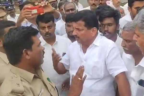 Municipal office siege; AIADMK MLAs arrested