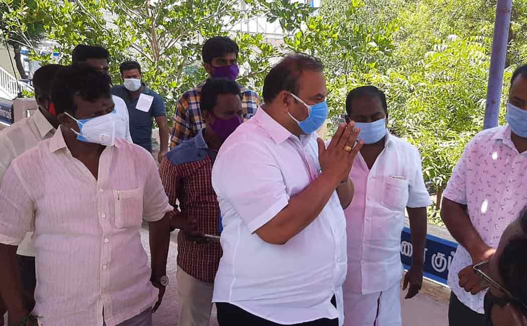 DMK MLA visit Trichy Oyamari Electric Cemetery;