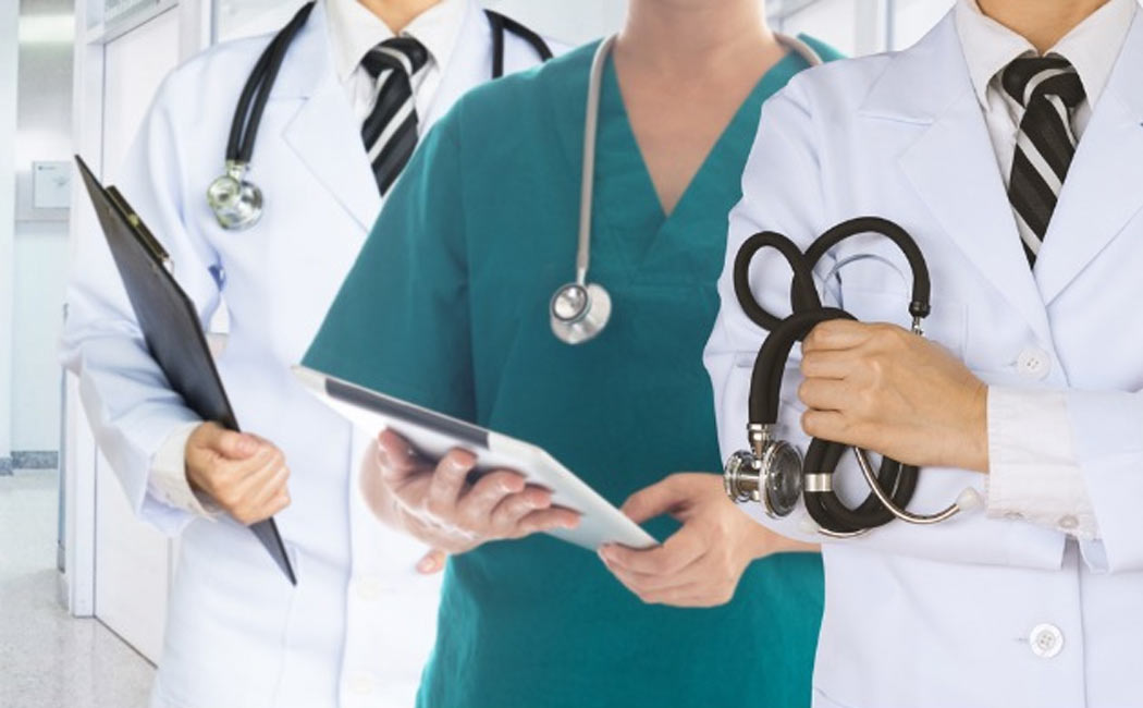 rs 12 lakh fraud claiming to buy MBBS seat for daughter