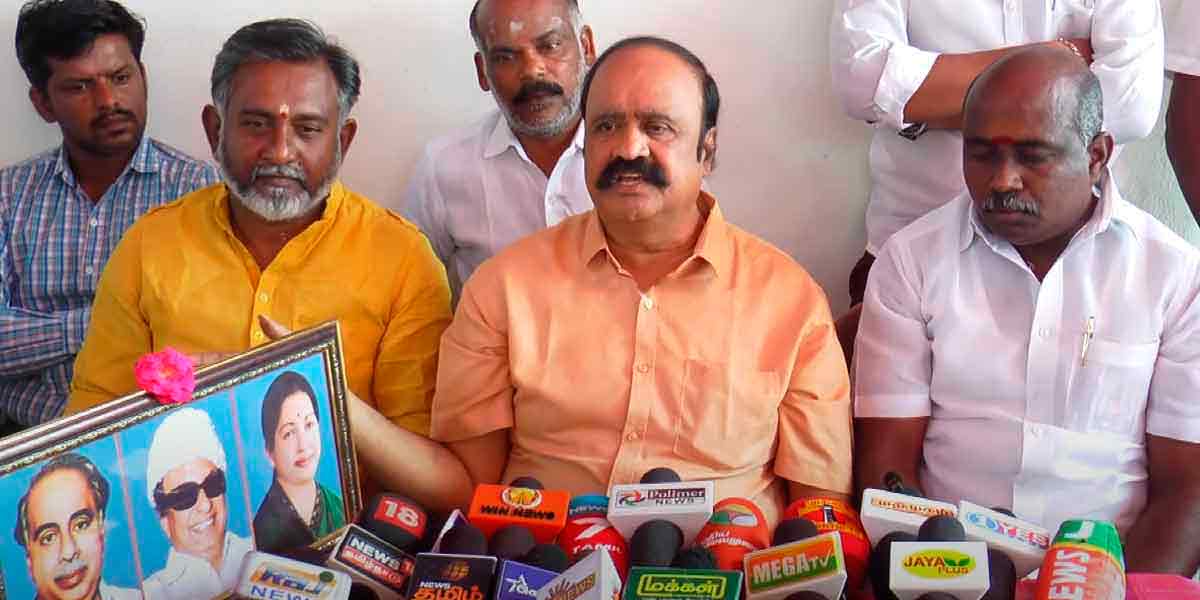 'shindus Development Movement' - Pugalendi gave independent party advice to Jayakumar