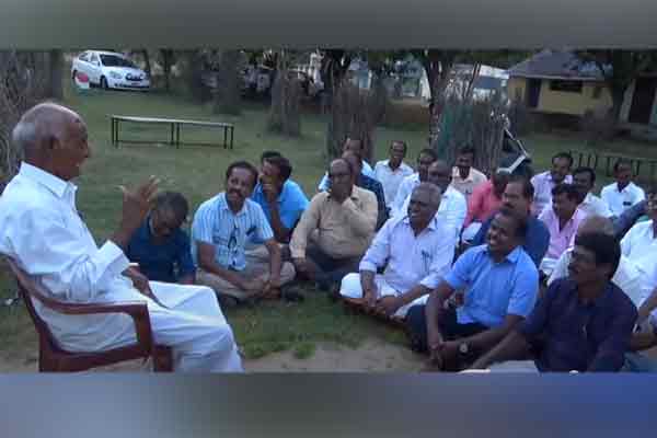 nagapattinam vedaranyam boys government school students reunion