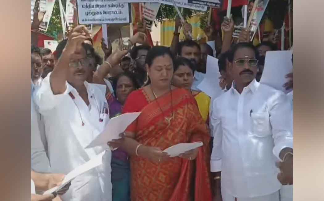 increase in nh tollgate booth fees Dmdk involved