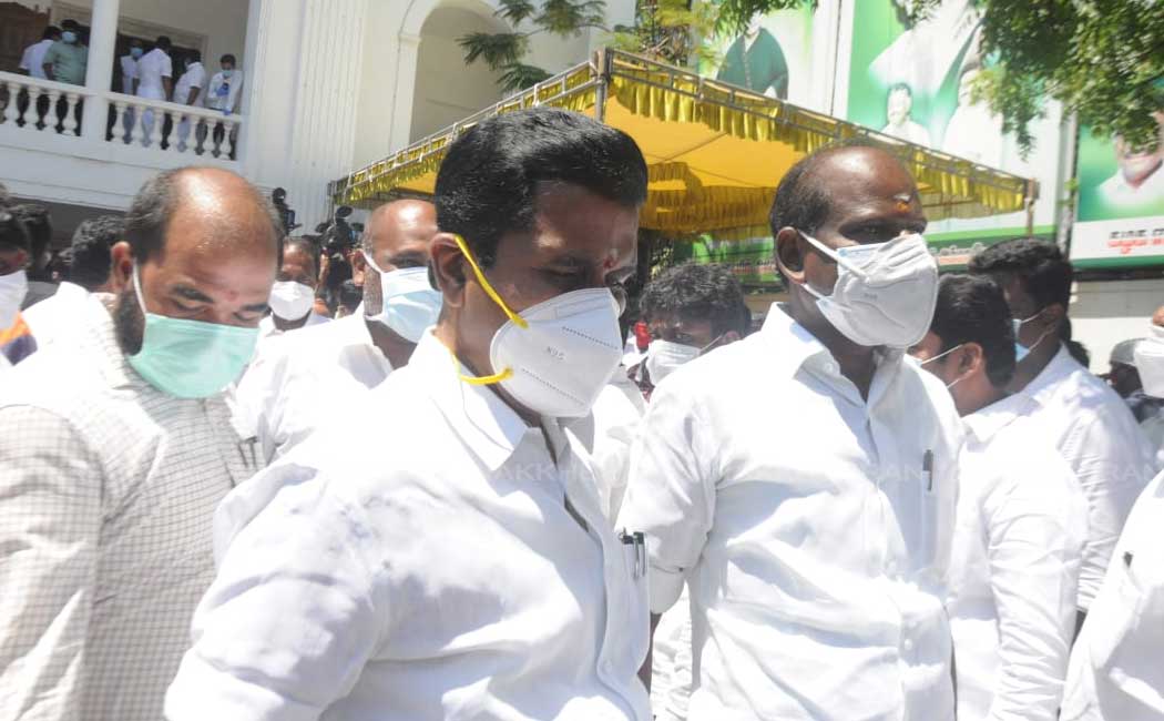 AIADMK MLAs meeting held at the head office