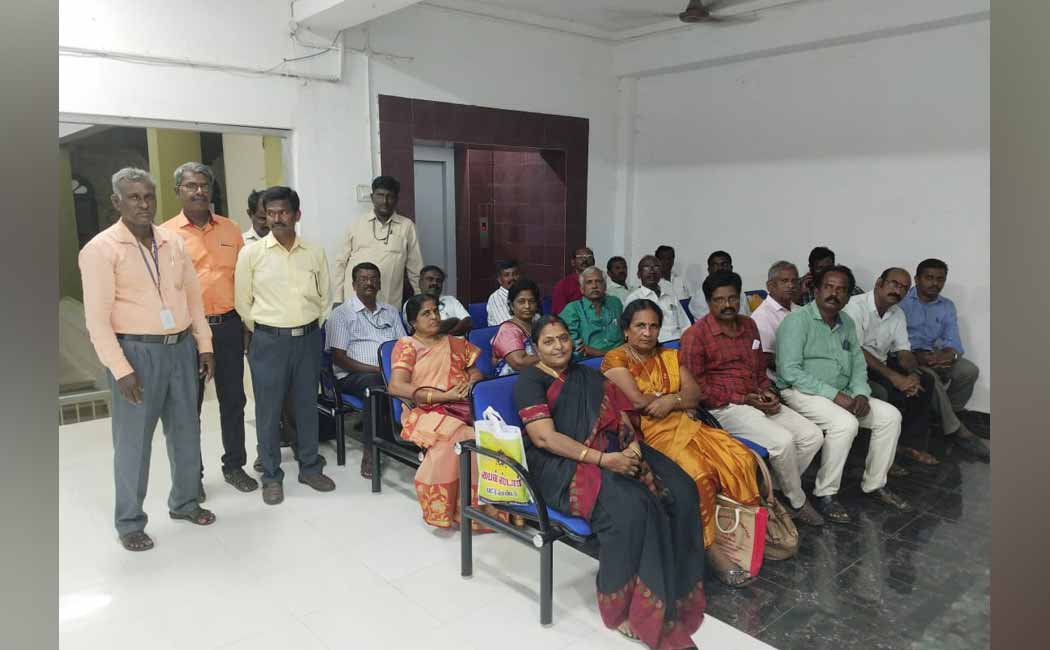 School student incident Teachers who met the Collector