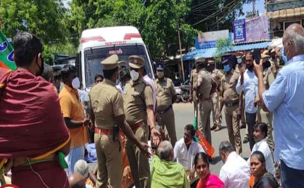 churches open ? - BJP road blockade
