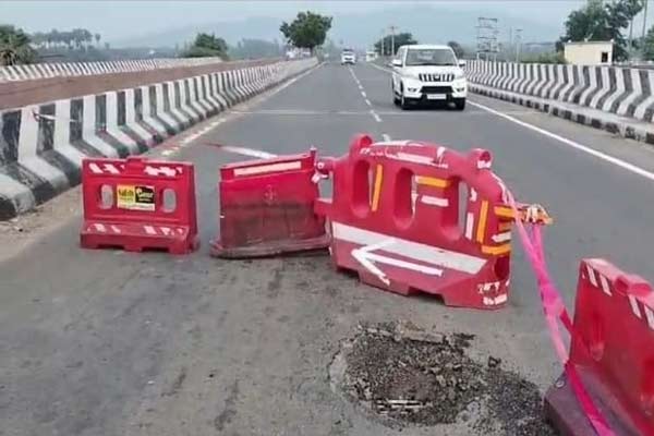 police falls from bridge while rescuing person involved accident passed away