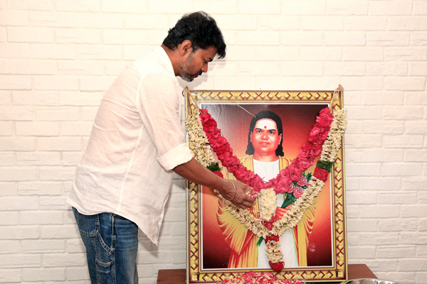 vijay pay tribute to muthuramalinga thevar