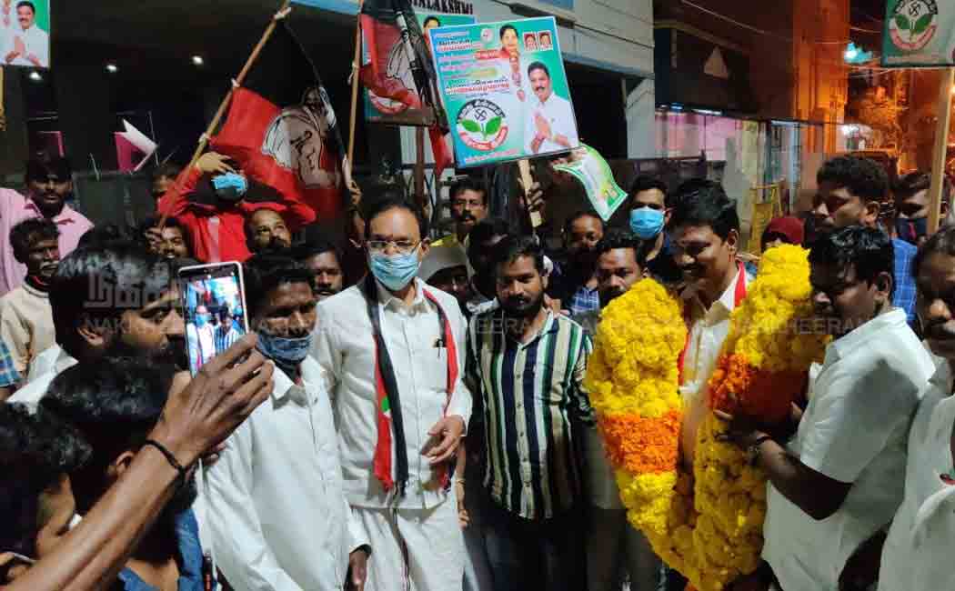ADMK candidate in campaign