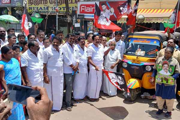 Former MP who started auto campaigns supporting AIADMK candidate