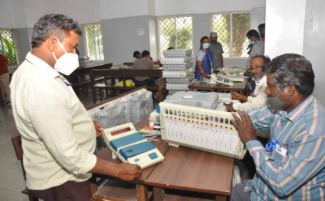 Symbol fitting on the voting machine