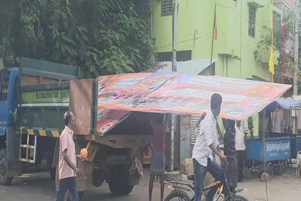 Nakkheeran news echo Removal of banner containing controversial slogans