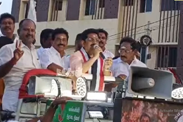 Admk candidate saravanan election campaigned with sellur raju