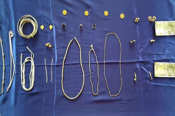 Two arrested for stealing bikes and jewelery
