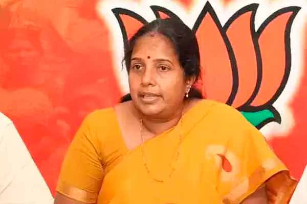 'You will be defeated by your own party members' - Vanathi Srinivasan speech