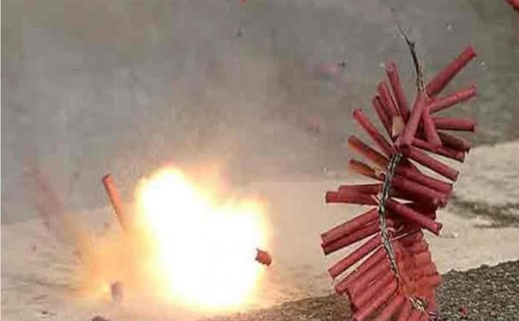 Prohibited firecrackers should not explode firecrackers, including Saravedi" - Government of Tamil Nadu!