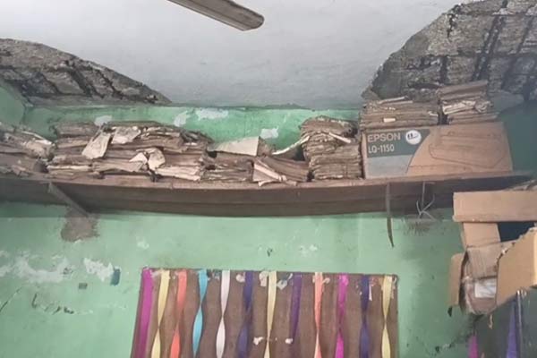 roof fell in the office of the electricity board